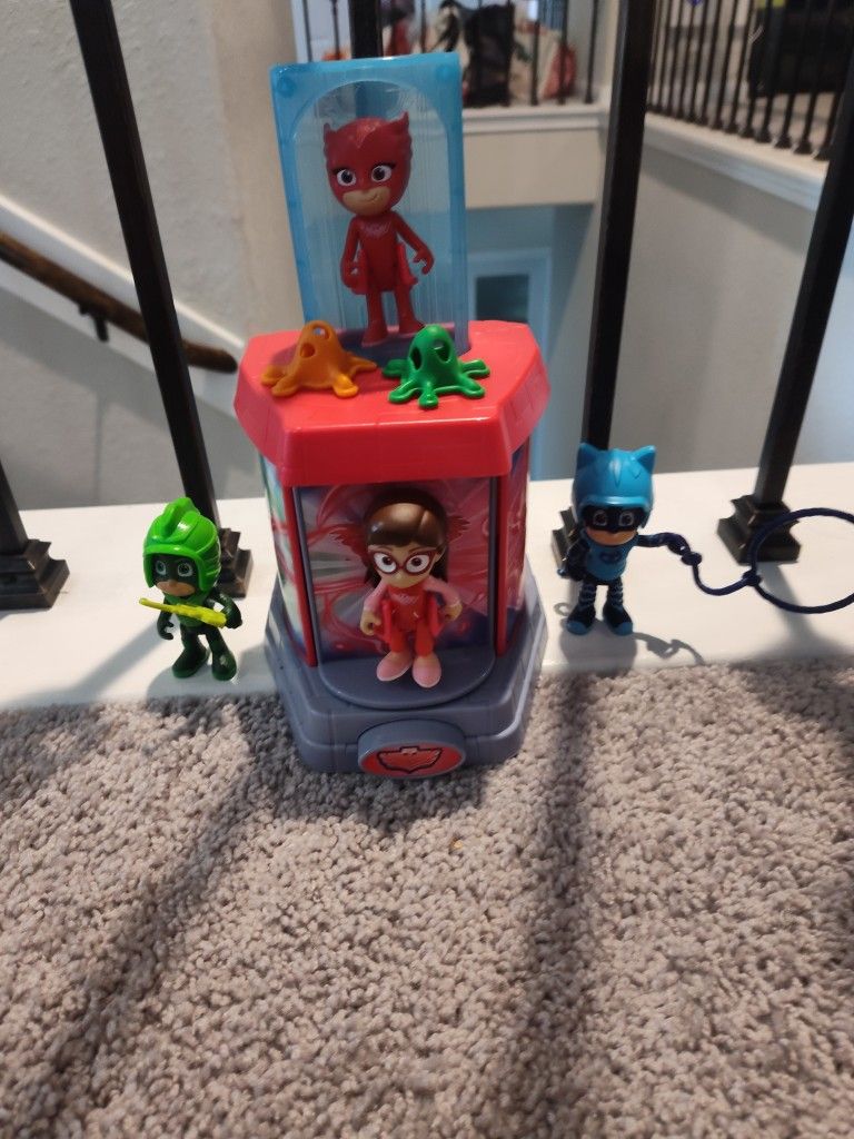 PJ Masks transforming station