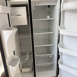 Frigidaire Stainless Steel  Model FFHS2622MSXA