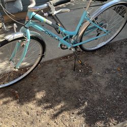 Women’s Schwinn Admiral Bike