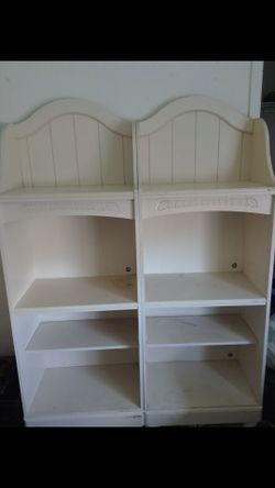 White bookshelves (X2)