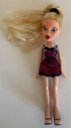 RARE VINTAGE ORIGINAL Bratz Step Out Cloe Doll 2001 MGA