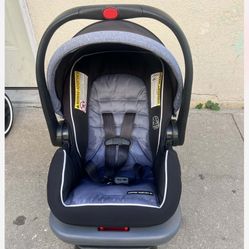 GRACO CAR SEAT