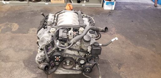 Mecedes Benz Engine V8 And Transmission