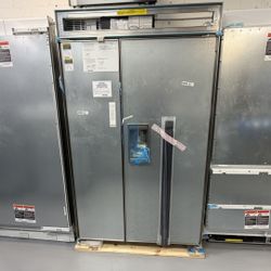 🔥 NEW! Sub-Zero 48” Classic Side-by-Side (Panel Ready) w/ Dispenser Model: CL4850SD/O 💰 Price today: $11,899  Upgrade your kitchen with the luxury p