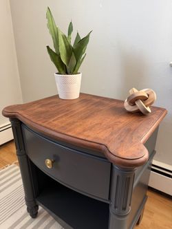 Refinished Vintage Stanley Nightstand / End Table