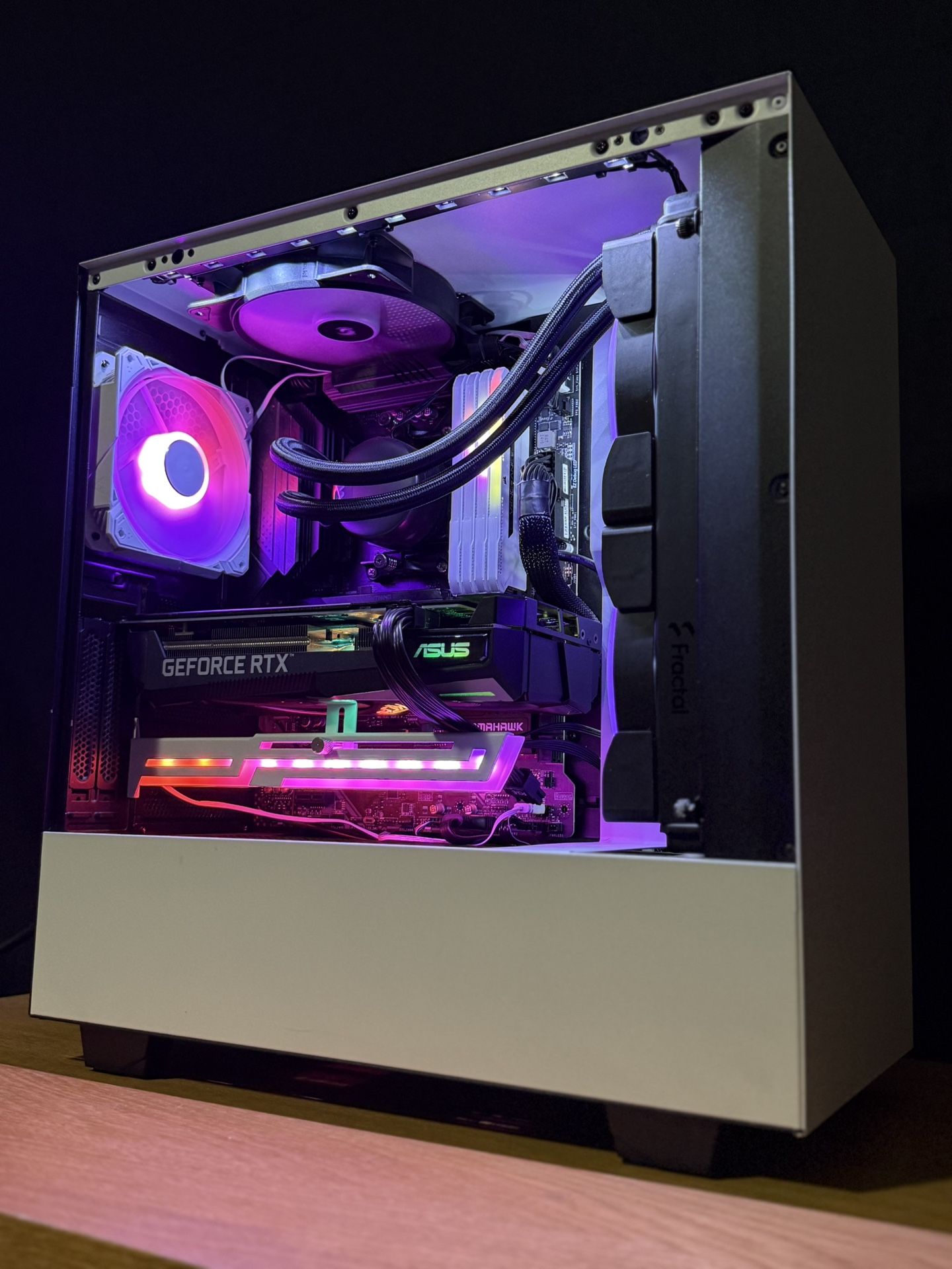 Gaming PC / 3060 Ti / 5700X3D / 64GB