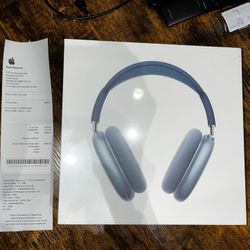 Brand New AirPod Max ( Sky Blue )