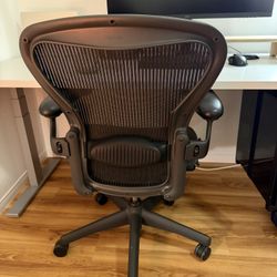 Herman Miller Aeron Size B