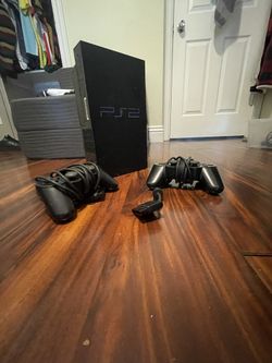 PS2 With 2 Controllers