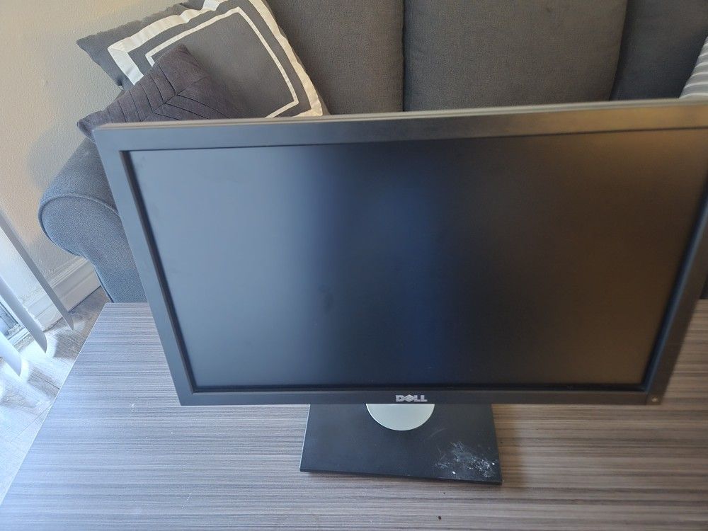 Gently Used Dell Monitor 20"