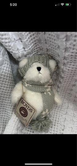 Snowy Crystalfrost Boyd’s Bear