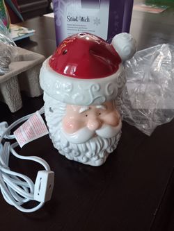 Saint Nick Scentsy Warmer