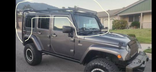 Jeep JKU Overland Rollcage, Light Bar and Tent Bar