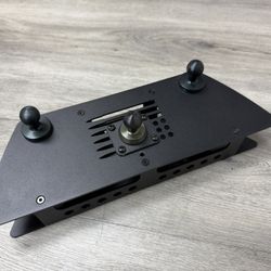 67 Designs Cell Phone Dash Mount – Chevy/GMC 2019-2022