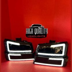 Chevy Silverado 2003. 2006 Headlight. 