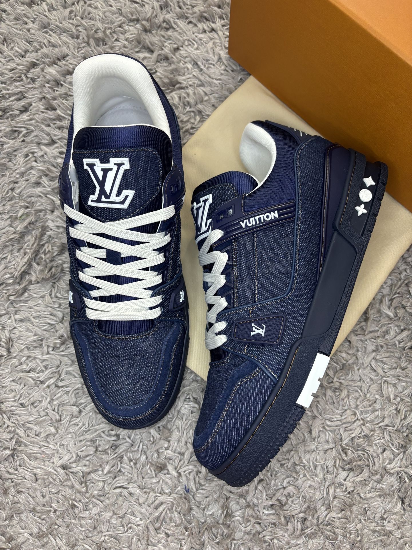Louis Vuitton Shoe Size 8