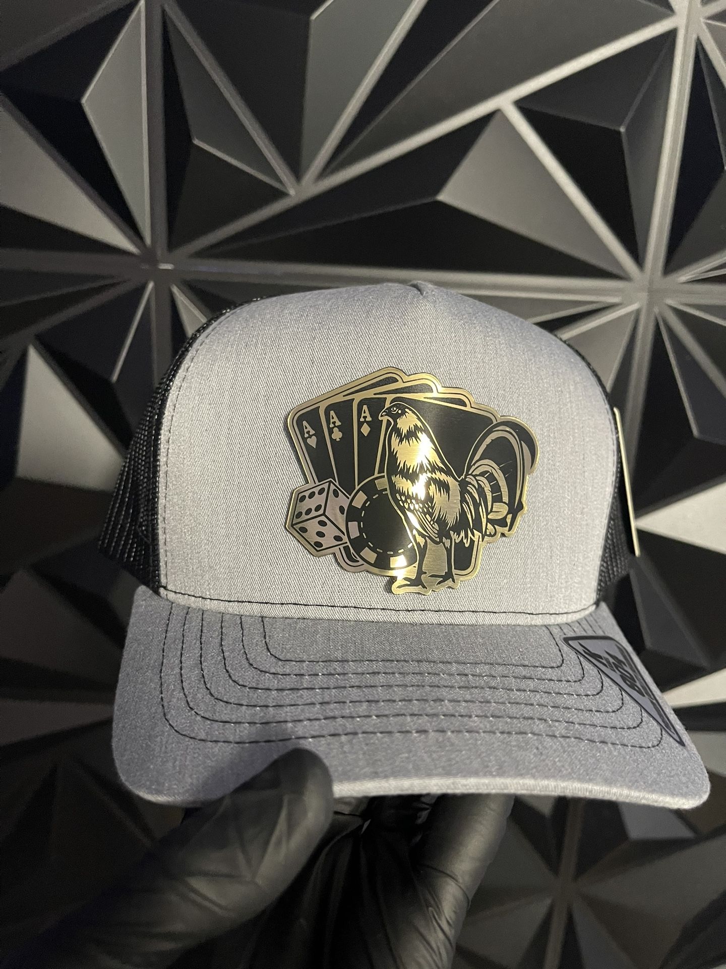 Gorra Del Gallo ,Gallo Y Cartas