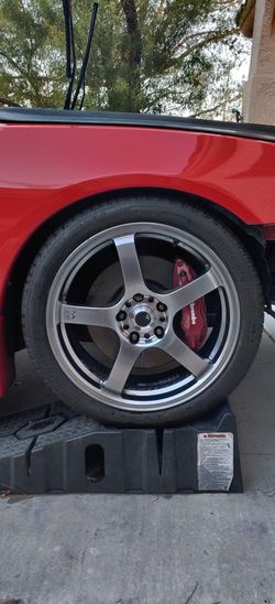 18" Rays Volk Gram Lights T57-RC 5 x 114.3