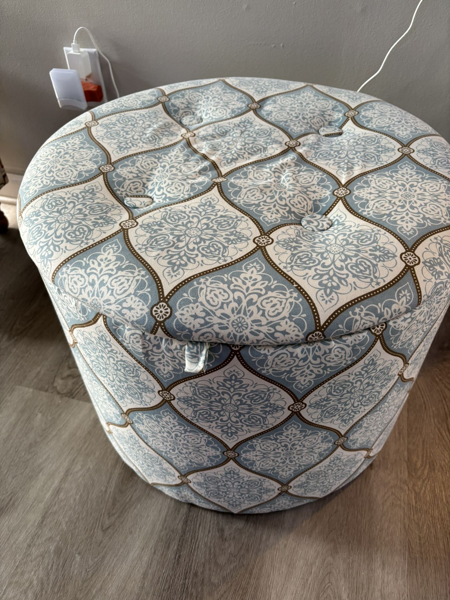 Round Accent Storage Ottoman