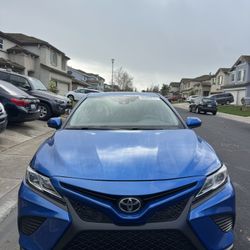 Toyota Camry Le 2019