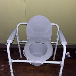 Commode