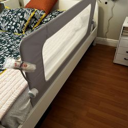 New 59” Bed Rail For Toddlers 