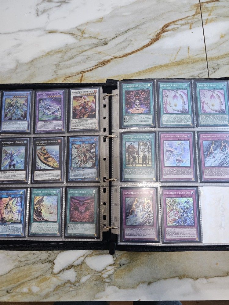 300 Ultra Rare Yugioh Card Binder & 1000s Of Others 300 Ultra Rare Yugioh Card Binder & 1000s Of Others