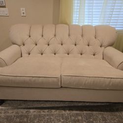 Couch set