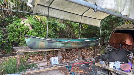 Canoe