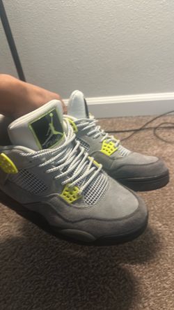 Jordan 4 Neons