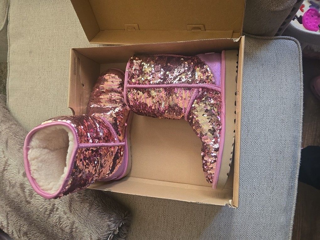 Sequin Ugg boot Size 9