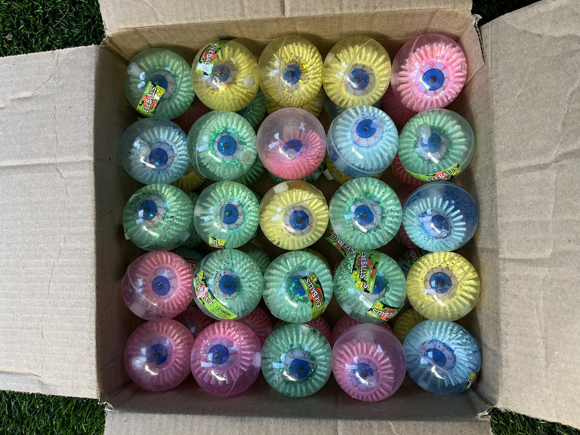 1500 unit's for Free!!! Eyeballs Light Up Pack Fidget Toy Halloween Spookyt