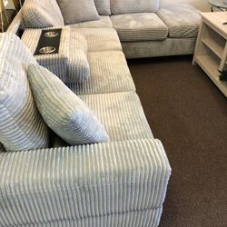 Sectional Sofa 