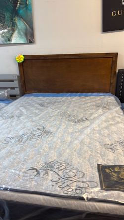 Wood Queen bed w/ mattress