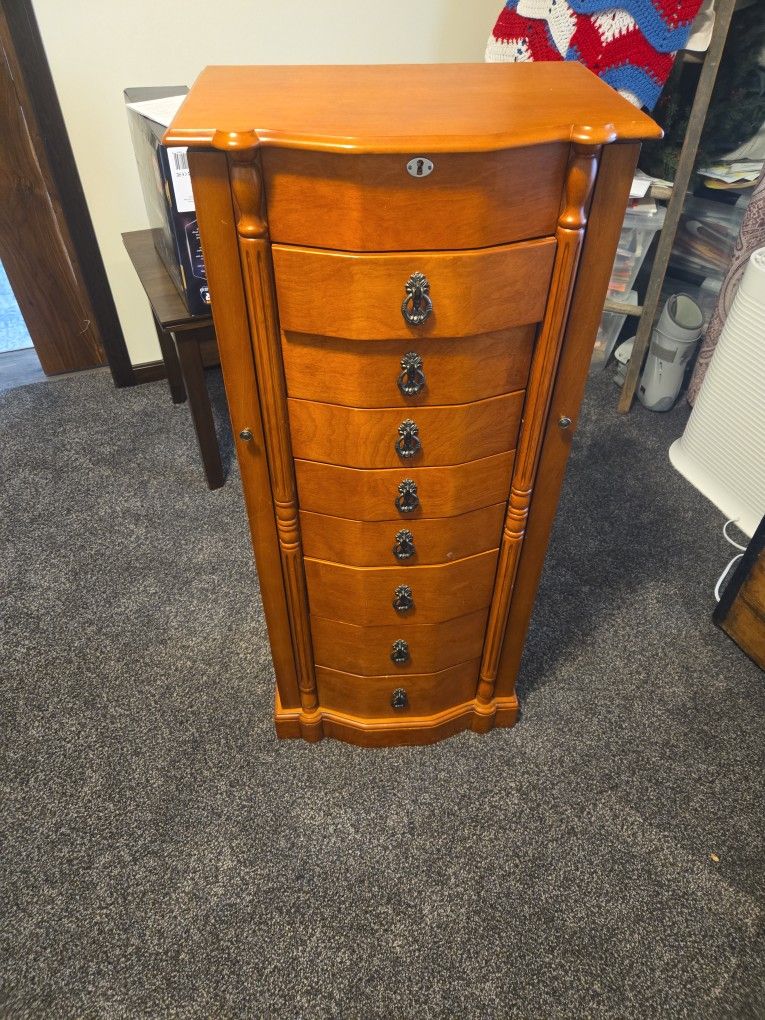 Jewlery Stand