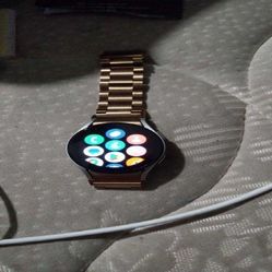 Galaxy Watch 5 (Good Condition) - Outstanding Quality at a Great Price loss by