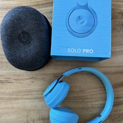 Beats Solo Pro