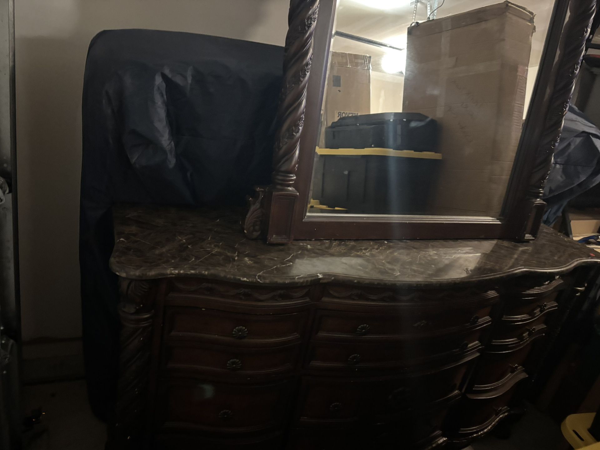 Dresser, and  Mirror.