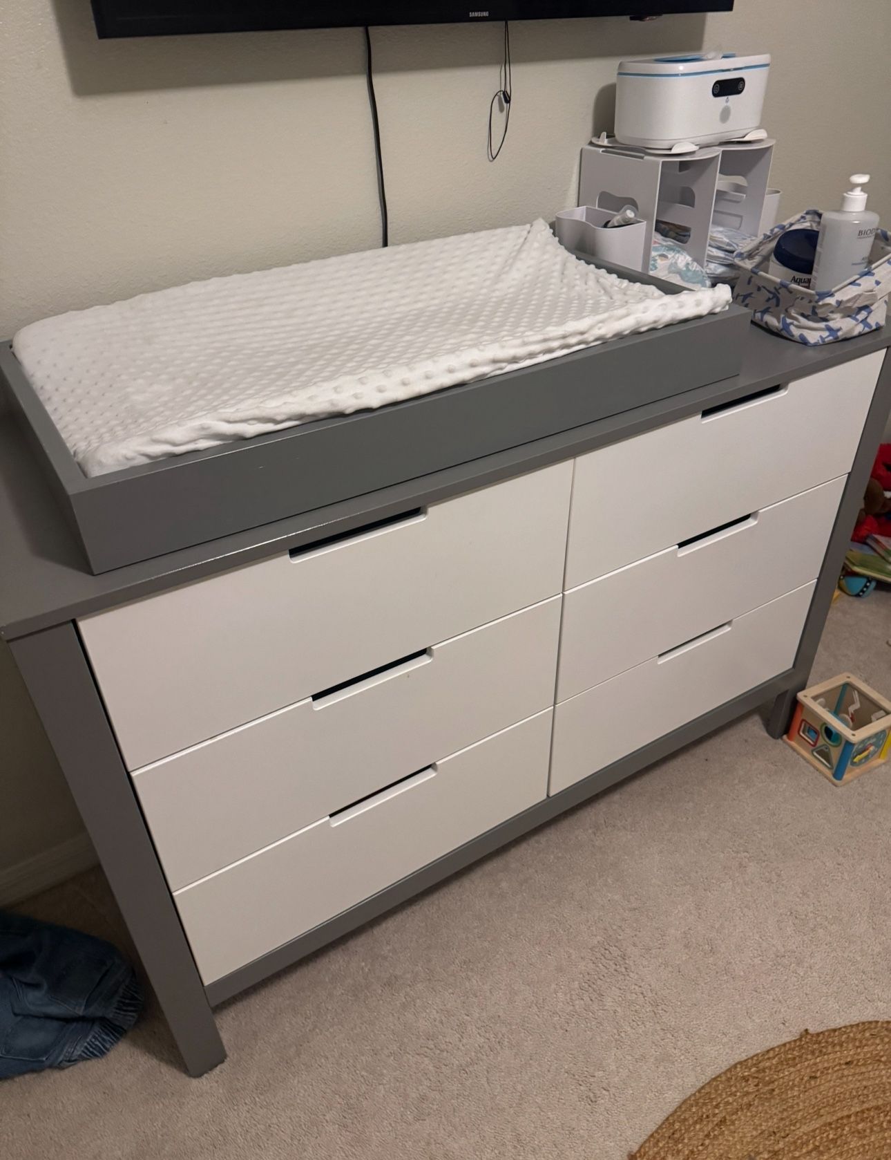 Baby Dresser And Changing Table