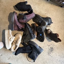 6 pairs of women’s shoes