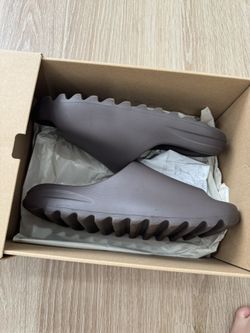 Yeezy Slide Soot Size 12