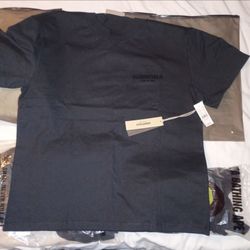 Black ESSENTIALS shirt large