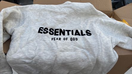 Essential kid-adult hoodies-pants -shorts /shirts all that diff color and size tapn for detail