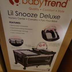 Lil Snooze Deluxe Play Pen Nursery Center 