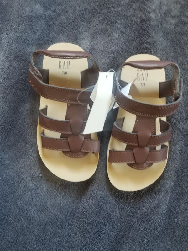 Baby gap sandals for Sale in Lynwood, CA OfferUp
