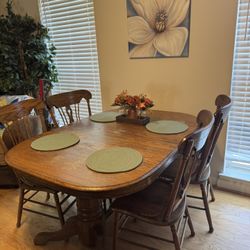 Solid Oak Expandable Table