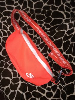 Nike women Fannypack retro