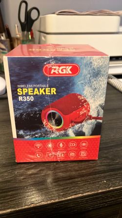 Wireless portable speaker