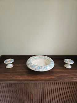 Vintage 3 Piece Ceramic Porcelain Centerpiece Set
