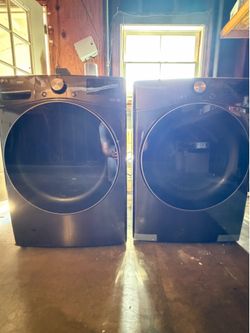 LG Front Load Washer & Gas Dryer Set - Like New, 1 Year Old